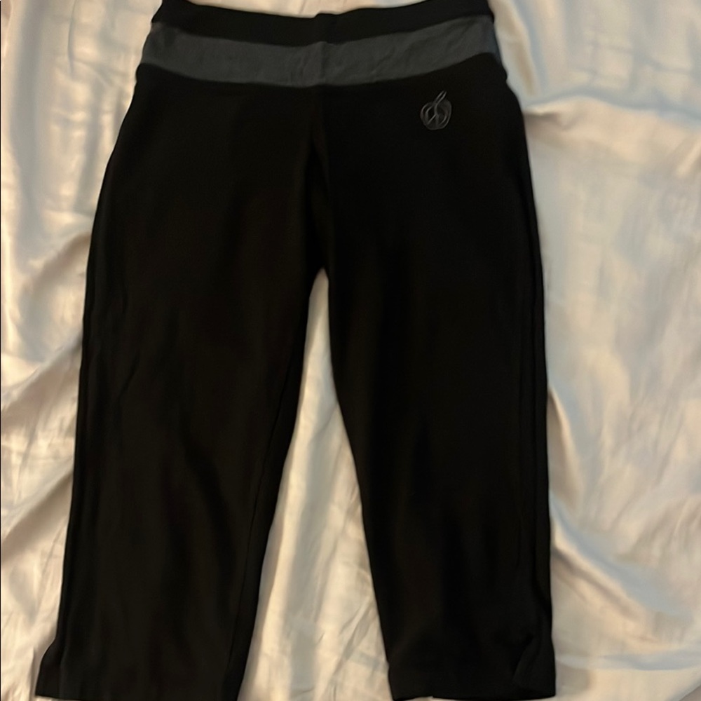 Size Small Black Athletic Bottoms